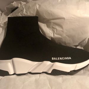 Balenciaga blk slip on